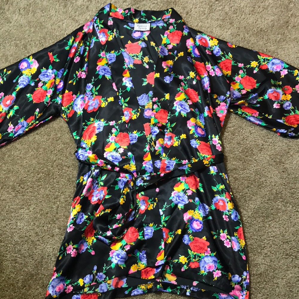 Vintage floral silk robe